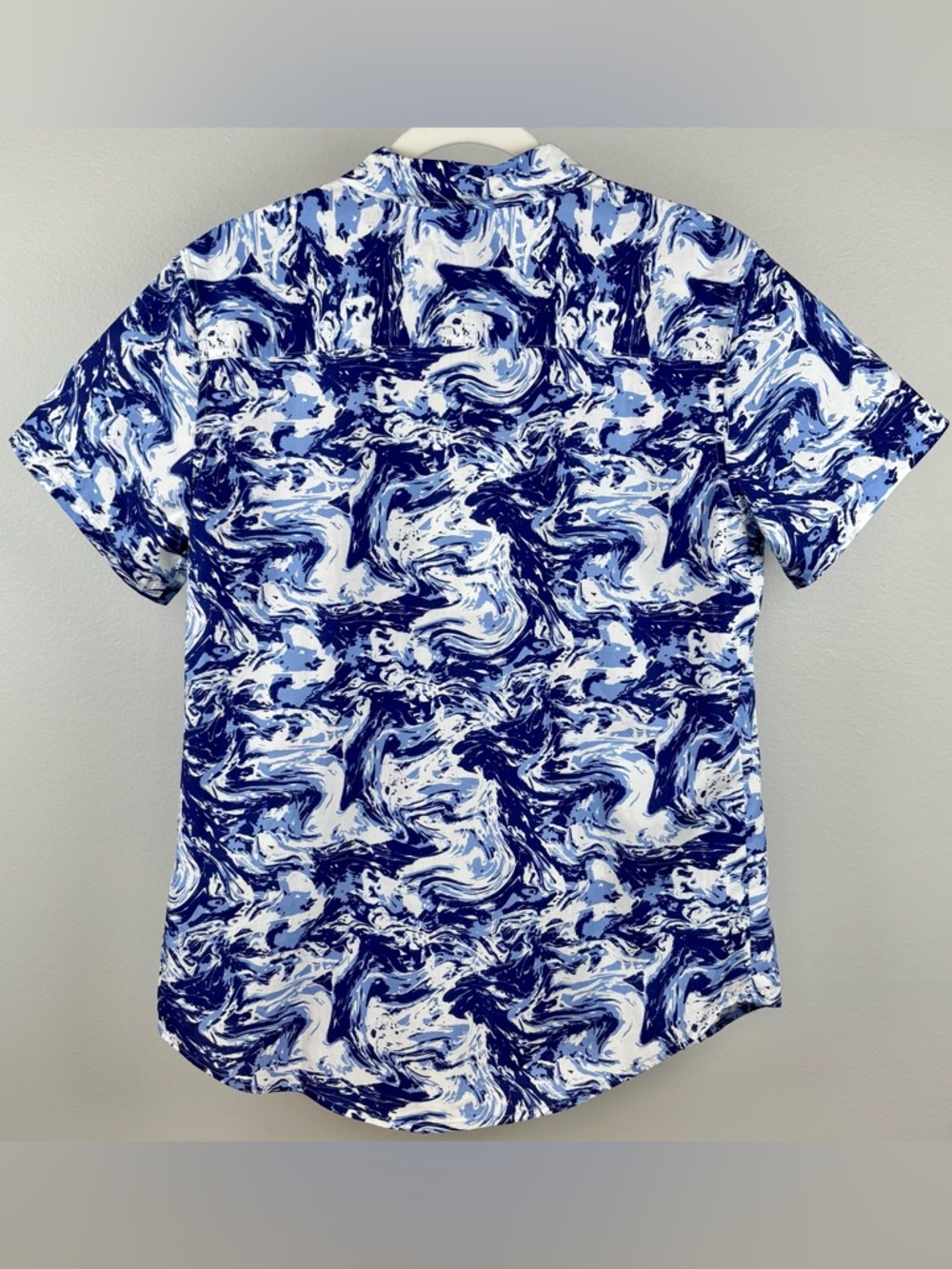 Wildfang Essential Short Sleeve Button-Up Shirt in Blue and White Wave - Picture 2 of 6